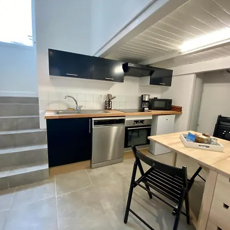La Petite Maison A Deux Pas De La Holiday home *